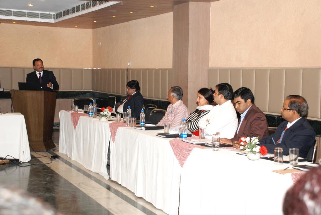Hotel Regent Continental Delhi Zewnętrze zdjęcie